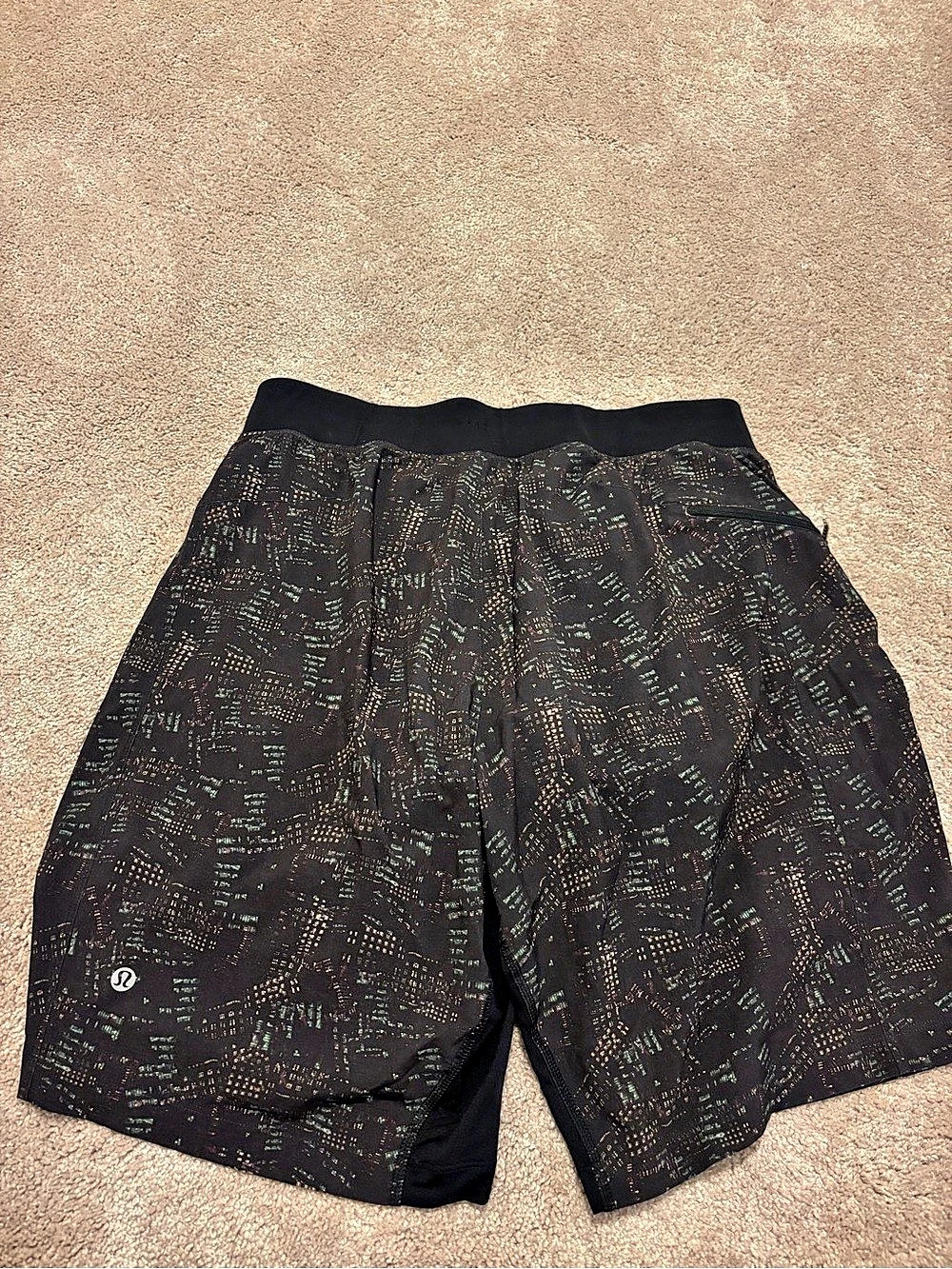 lululemon Men's Geometric Athletic Shorts in Black